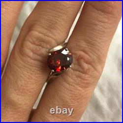 925 Marked Sterling Silver Garnet Gemstone Ring Size 5.5