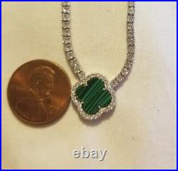 925 sterling silver marked. Pendant/necklace Clover. Malachite. Green