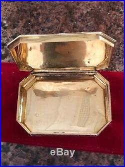 A Swiss Enamelled Gold Snuff-box By Rémond, Lamy & Co, Marked, Geneva, 1801-1804