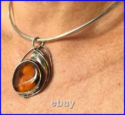 AMBER set in 925 STERLING SILVER PENDANT=MARKED=STYLISH! =STUNNING! =MAGNIFICENT