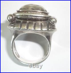 Lovely Sterling Silver Hammered Chunky Statement Ring with Side Columns Marked 925