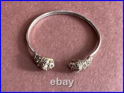 Marked 925 Sterling Silver Narrow Cuff Bracelet withOrnate Lion Head at Each End