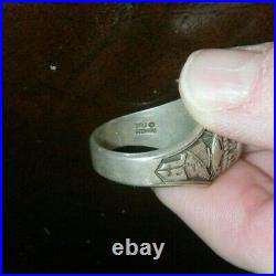 OLD VINTAGE MARKED Sterling Silver with stone 1976 Jones Fork E Mens Class Ring