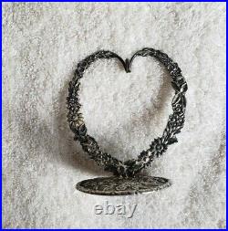 S KIRK & SON CO Sterling Silver REPOUSSE Heart form RING HOLDER 925/1000 mark