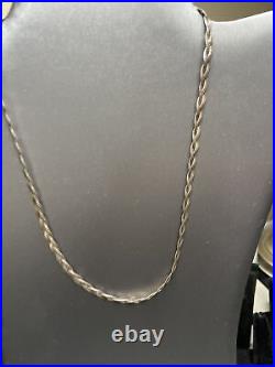 Sterling silver Mexico twisted herringbone 4.4mm 18 chain, marked-md28v mex