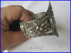 Unique and Beutiful Estate Sterling Silver Bracelet, Marked Handmade Italy A. P