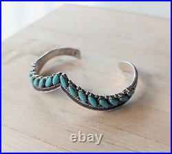 Vintage Sterling Silver Turquoise Cuff Bracelet Marked 925 Sweeping Wave design